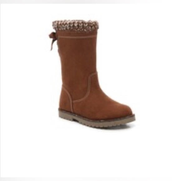 Other - 🎁Olive and Edie Boots